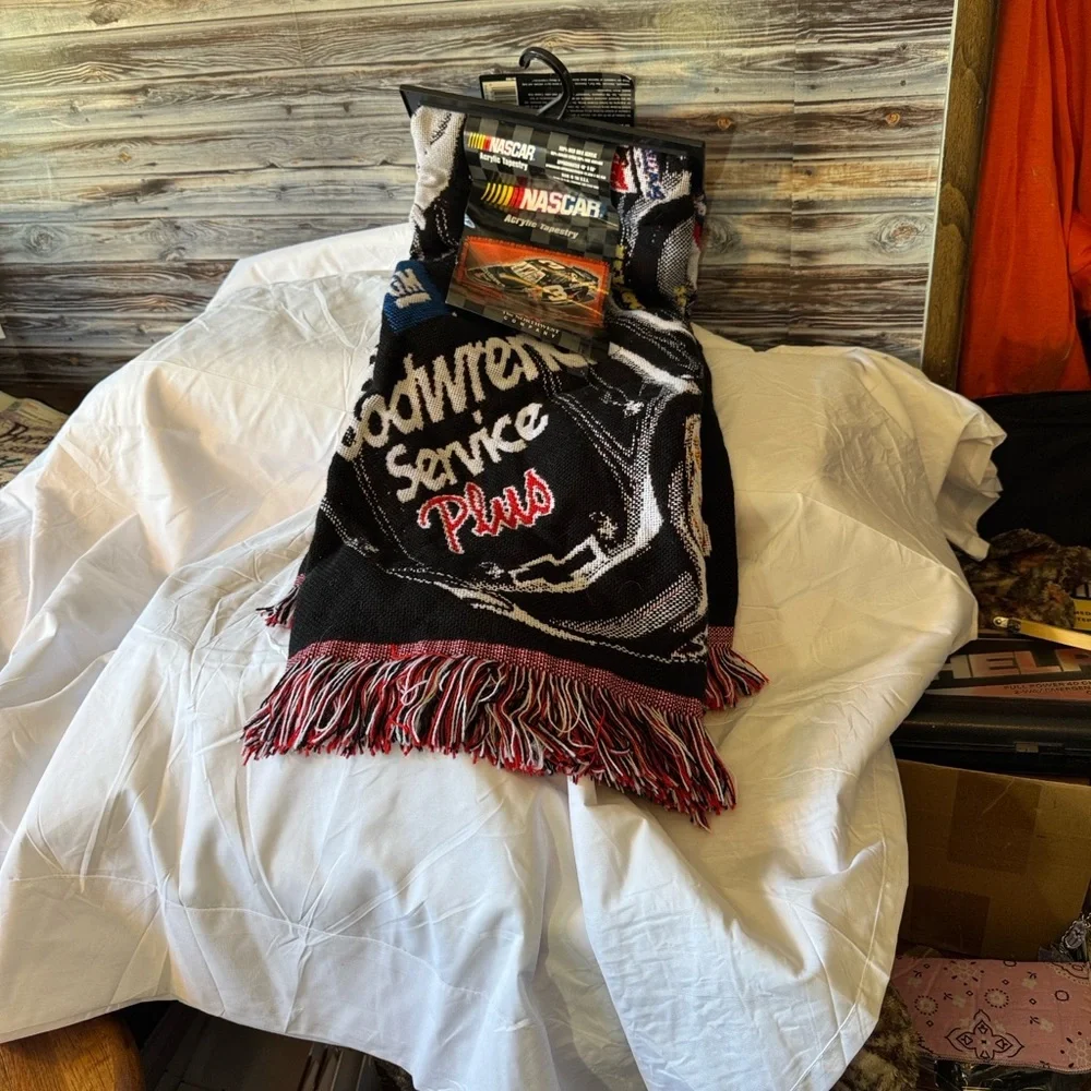Goodwrench Service Plus Black and Red Blanket.